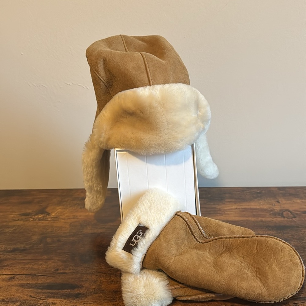 UGG Water Resistant Sheepskin Trapper hat (mittens included)